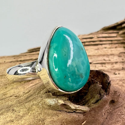 Turquoise // Size 8 // Ring