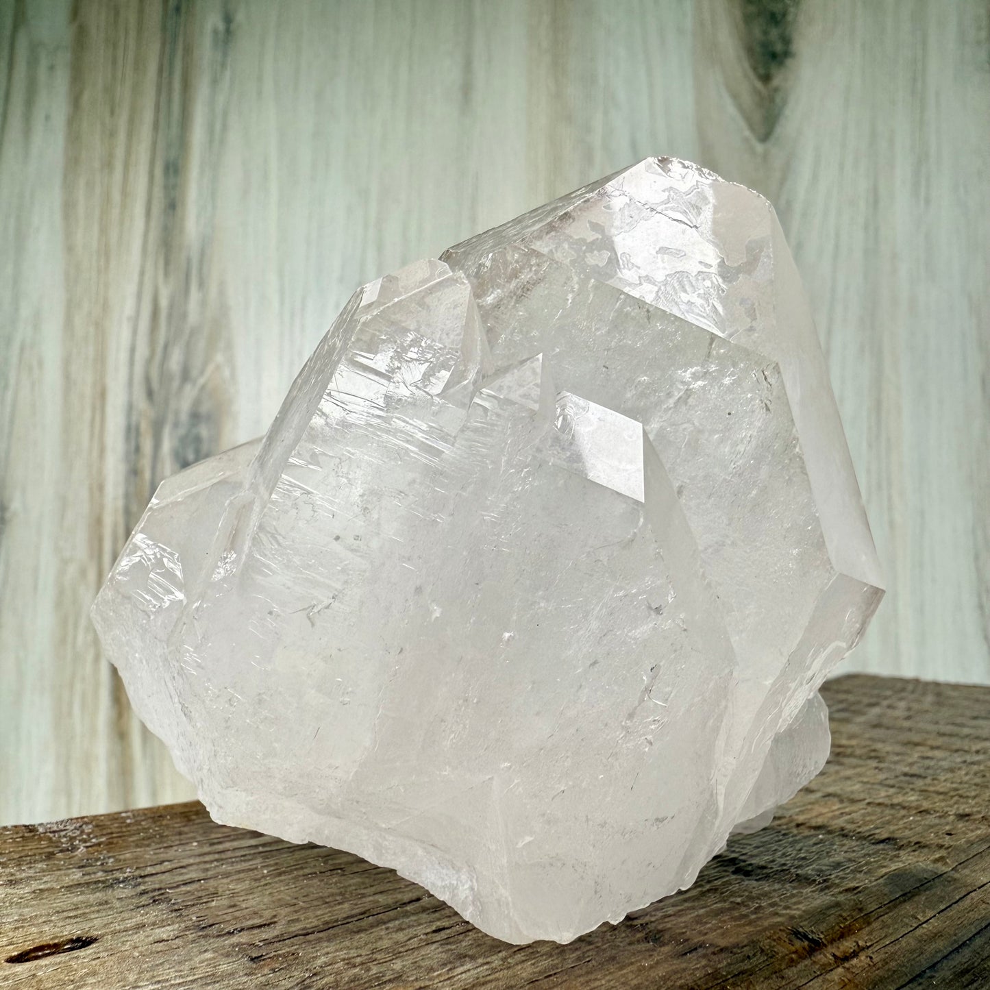 Quartz // Clear // Natural // Point