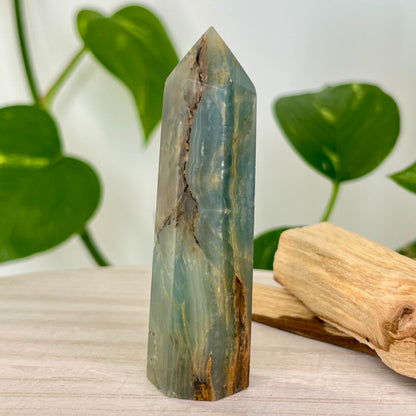 Lemurian Aquatine Calcite // Tower