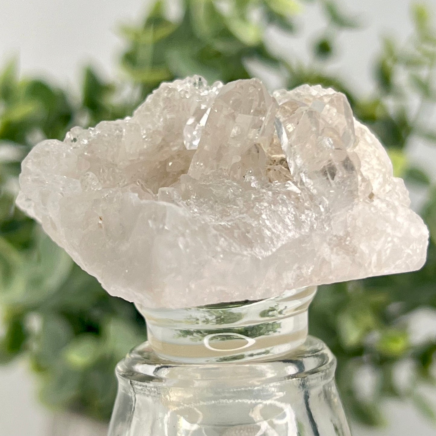 Quartz // Clear // Wine Stopper