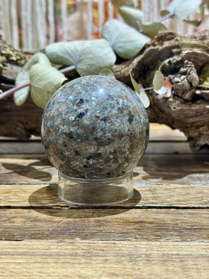 Yooperlite // Sphere