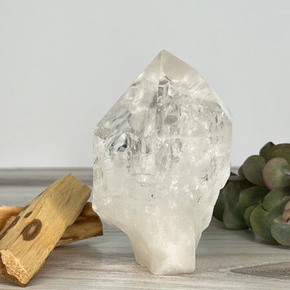 Quartz // Clear // Natural // Point