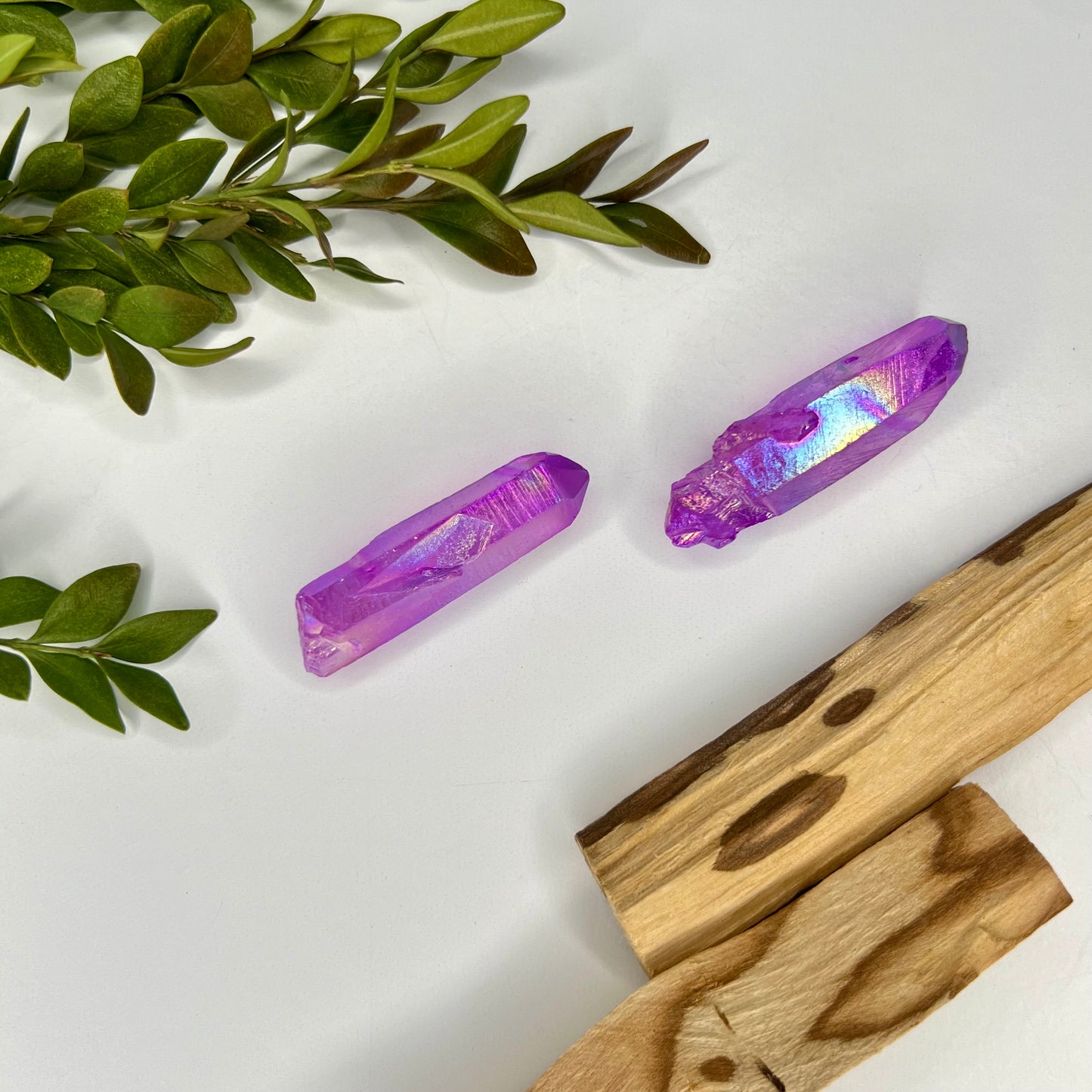 Aura // Quartz // Purple // Points