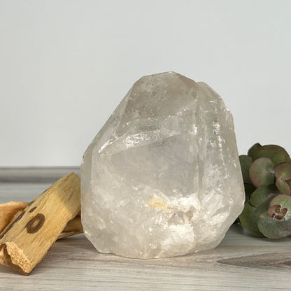 Quartz // Clear // Natural // Point