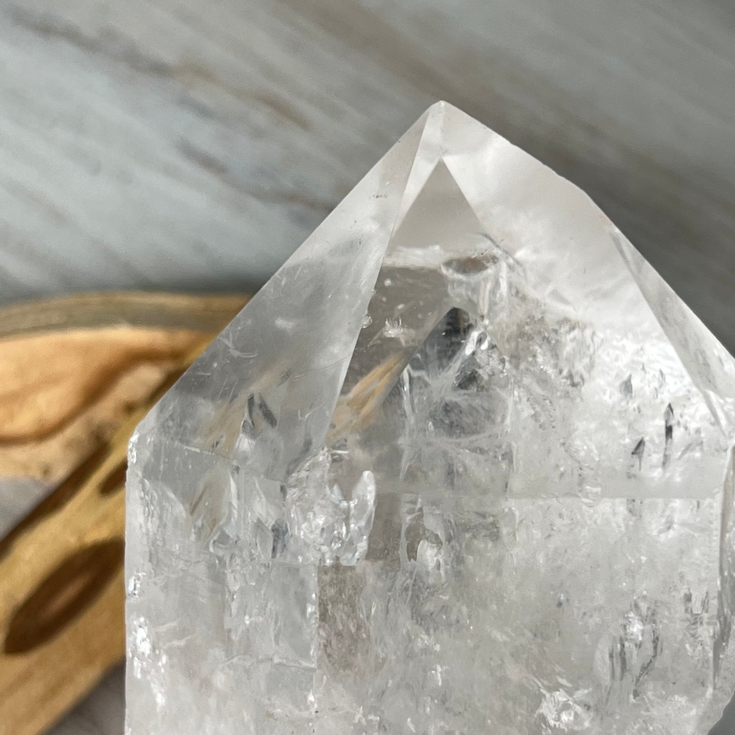 Quartz // Clear // Natural // Point