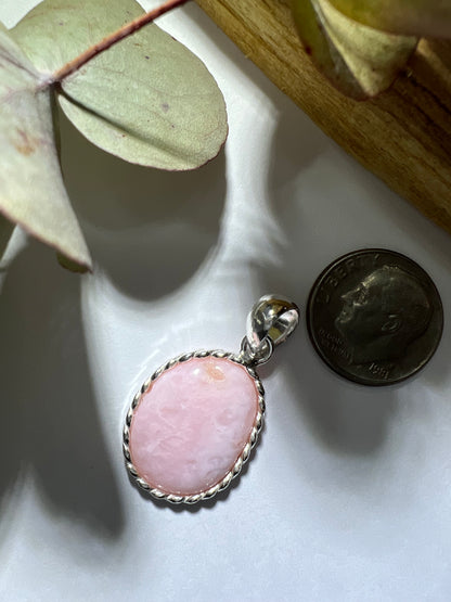 Opal // Pink // Pendant