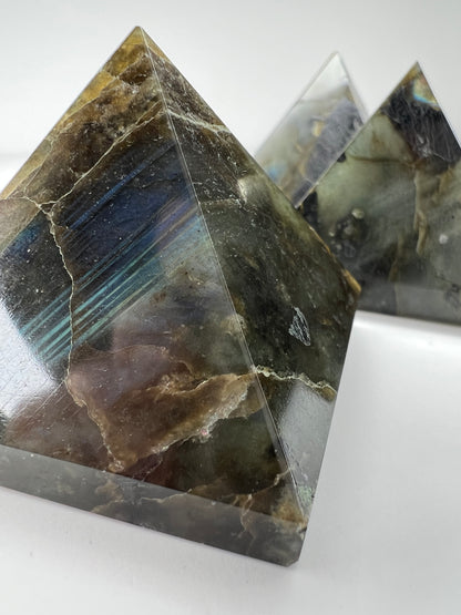 Labradorite // Pyramid