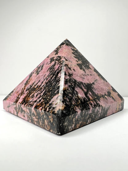 Rhodonite // Pyramid