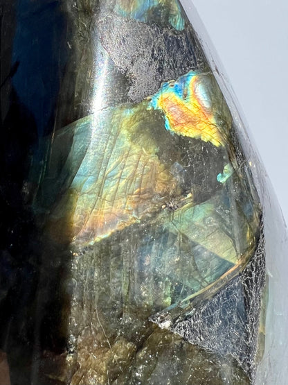 Labradorite // Free Form